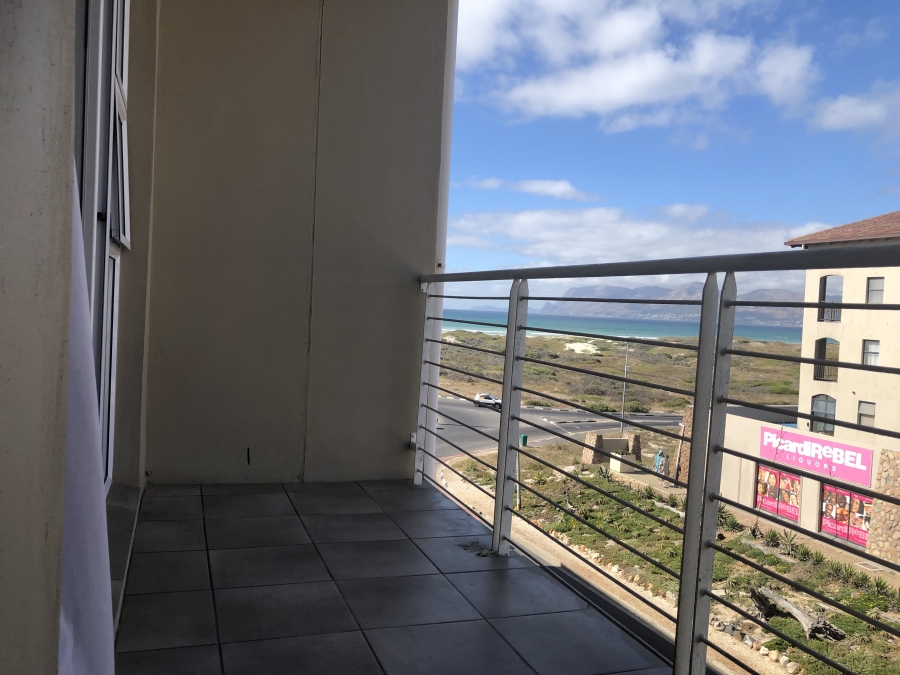 2 Bedroom Property for Sale in Muizenberg Western Cape